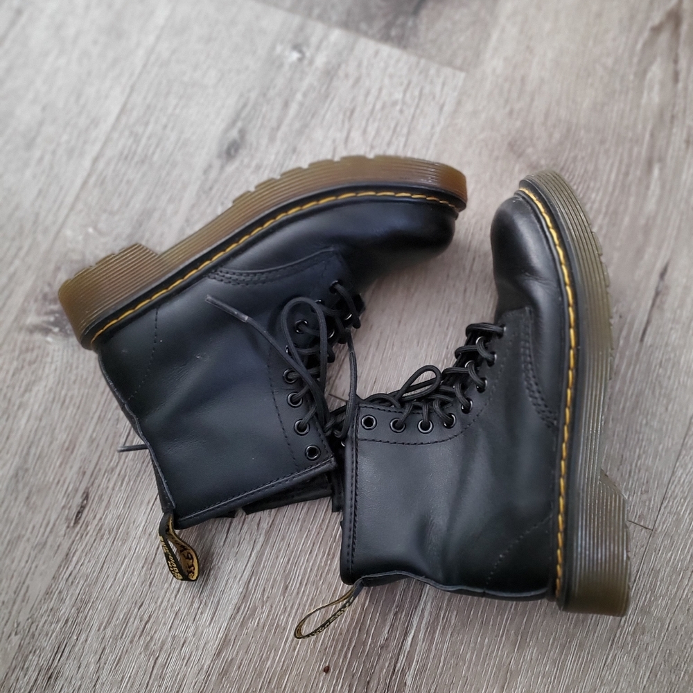 Doc Martens Youth 1460J Black Leather Lace-Up Boots Size 12 - Picture 4 of 6